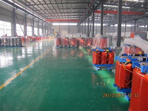 秀山SCB11-2000KVA/10KV/0.4KV干式变压器现货